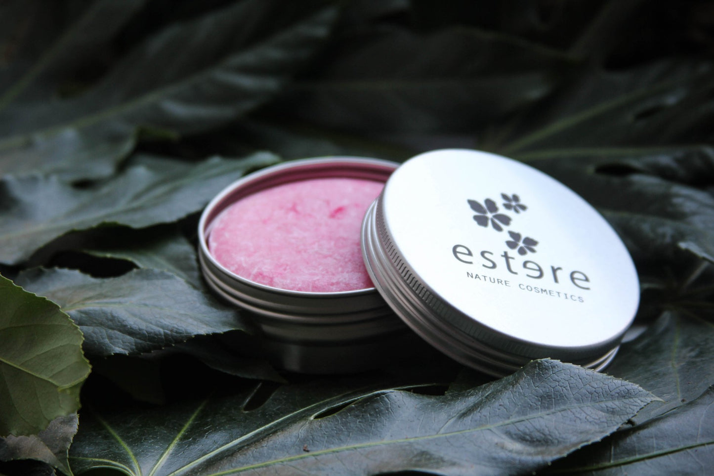 Solid shampoo for dry and curly hair with lavender