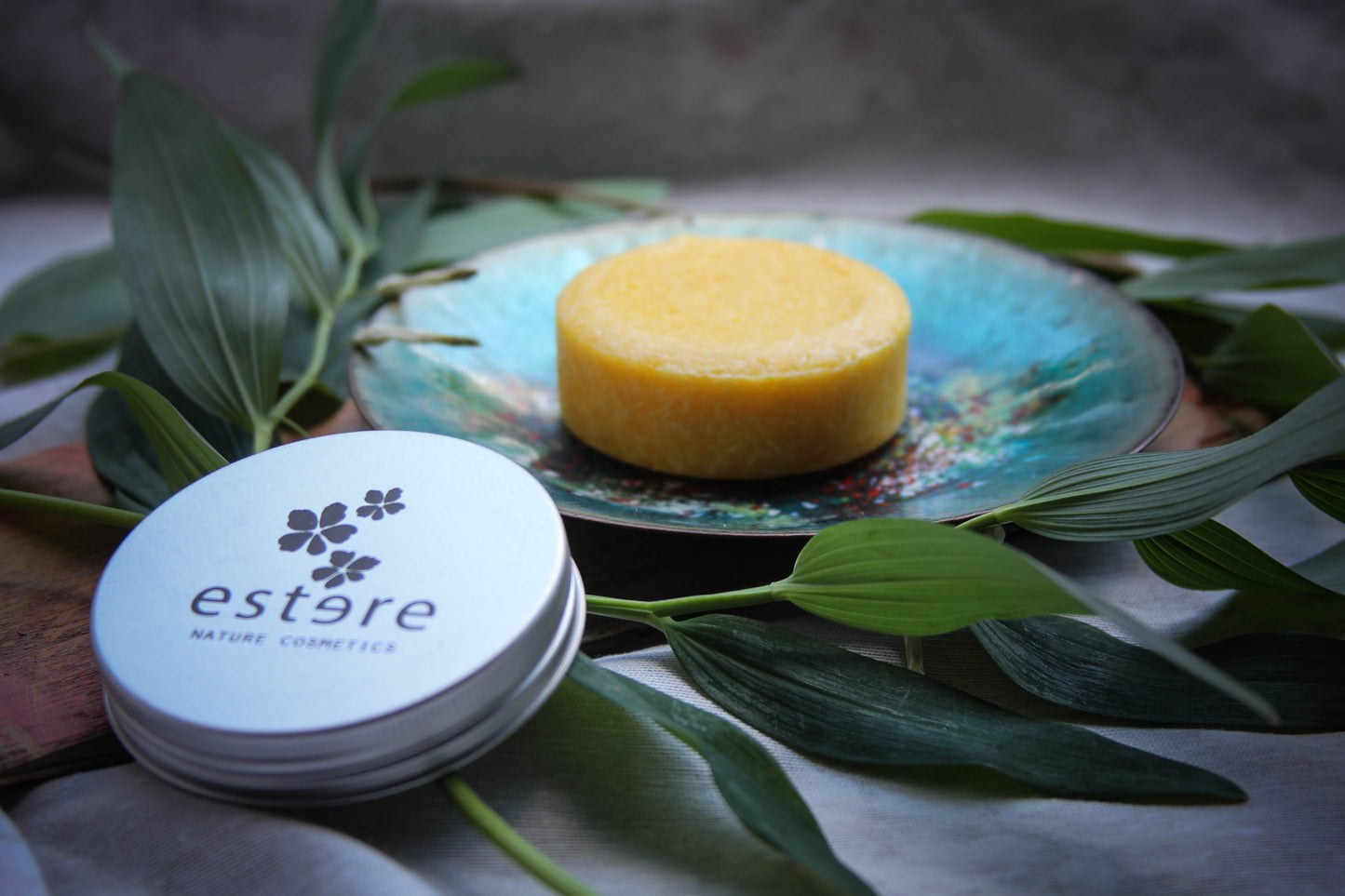 Solid shampoo for oily hair with orange and mint